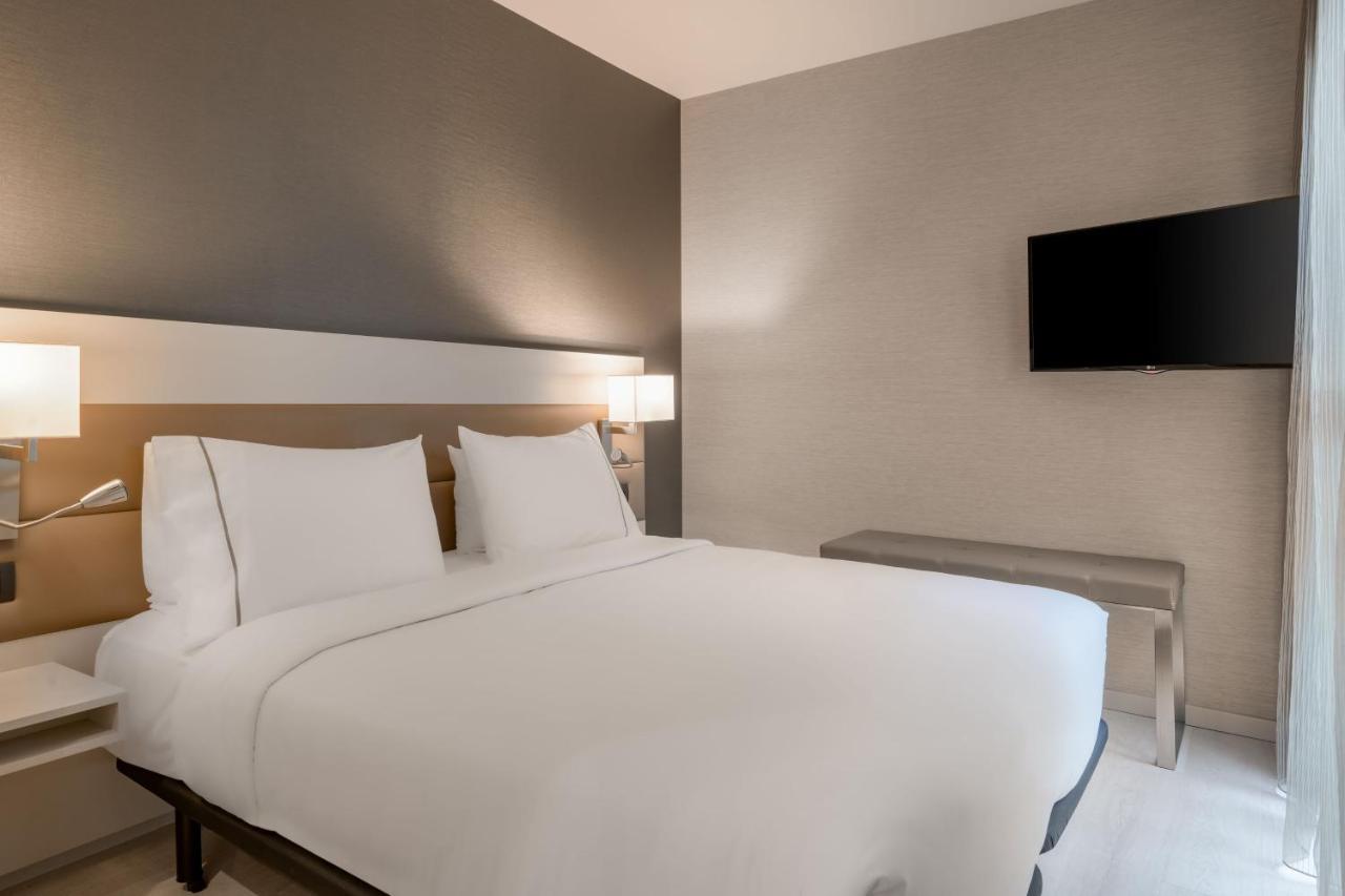 Hotel Sh Colon Walencja Zewnętrze zdjęcie